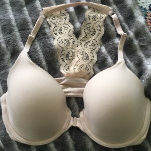 Victoria’s Secret cream lace back bra